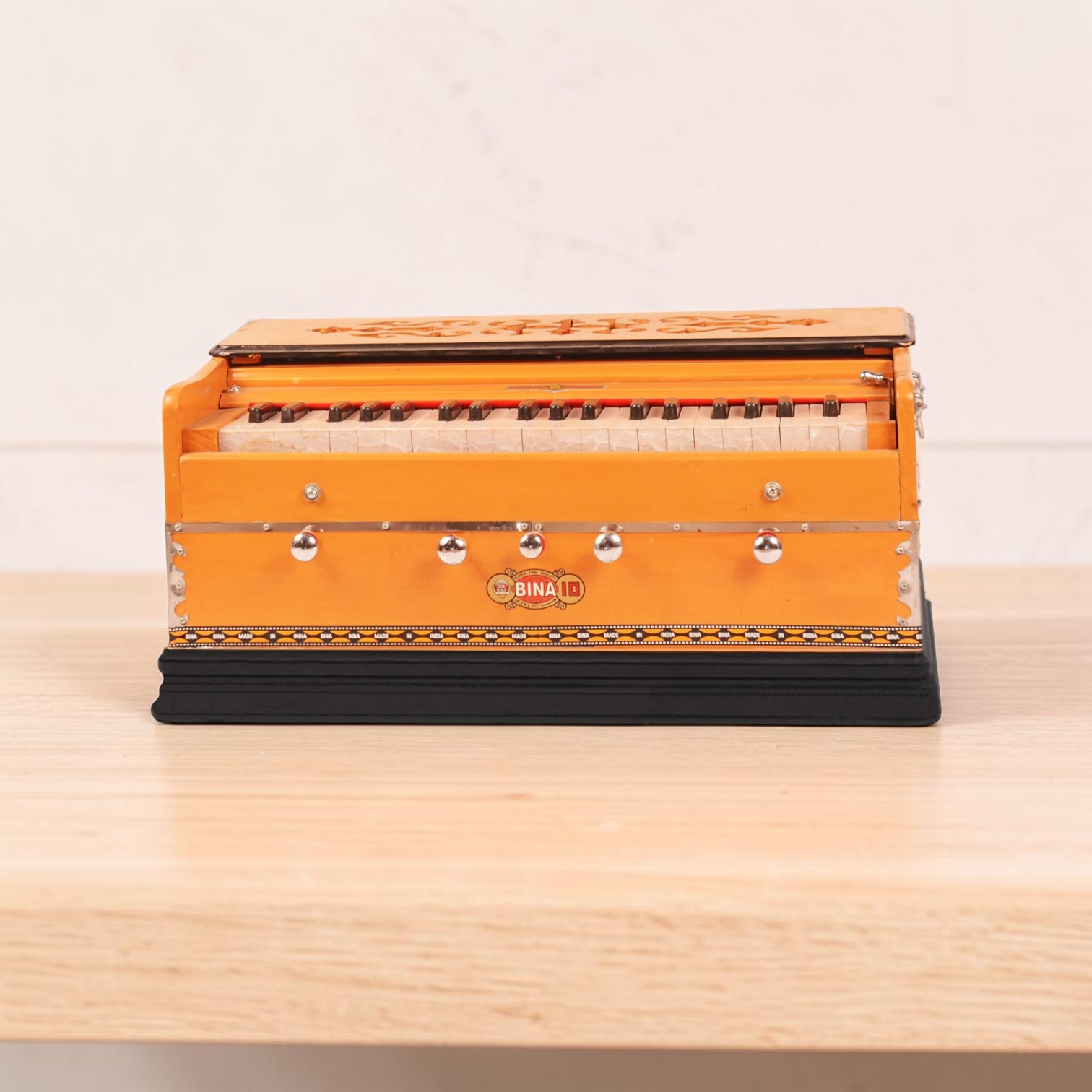 Harmonium BINA no. 10