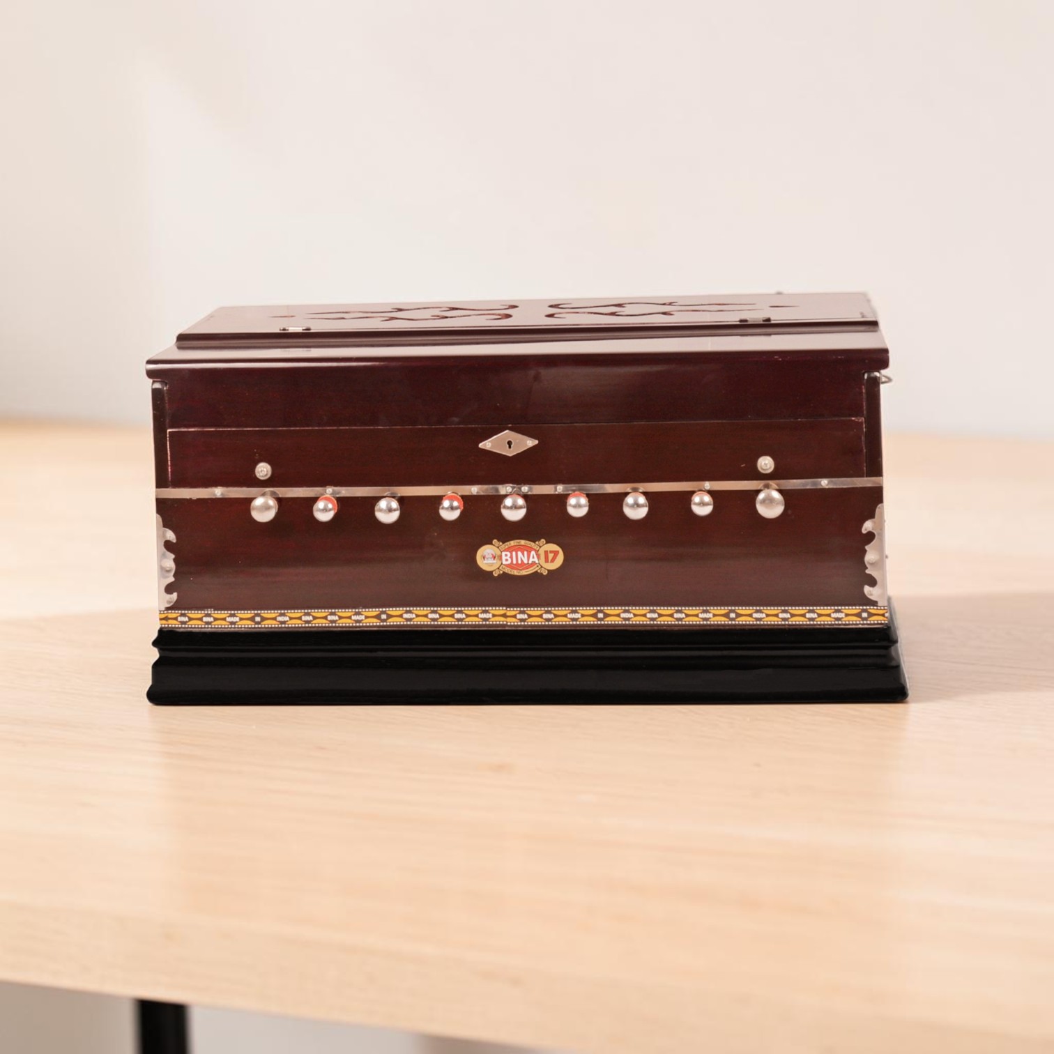 Harmonium BINA no. 17 Dx. STD