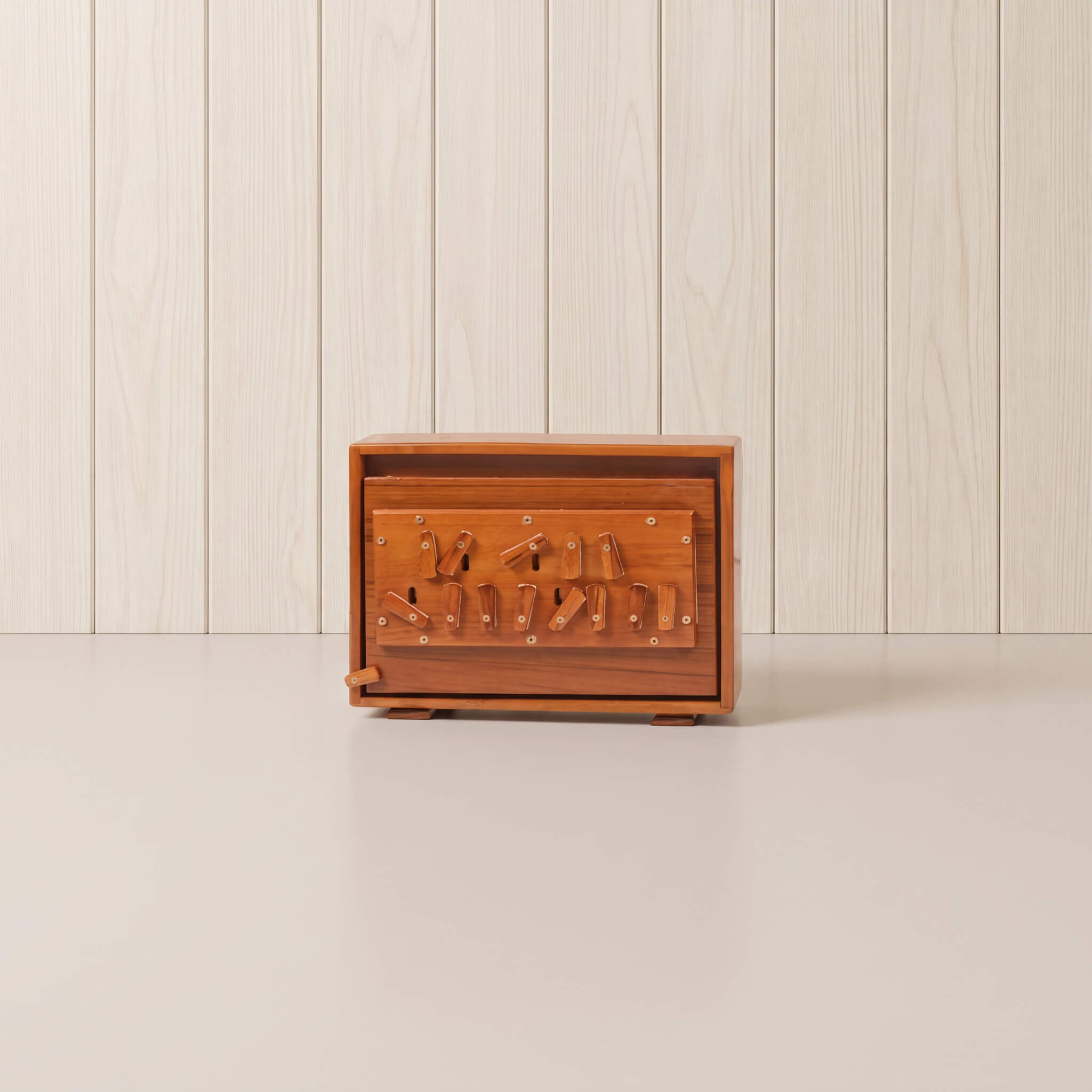 Shruti Box no. 141B, small